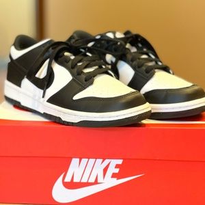 Nike Dunk Low Pandas